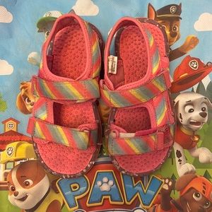 ☀️5 for $30 sale ☀️ pink velcro sandals/ water shoes